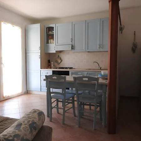Via Sassari House 아파트 발레도리아